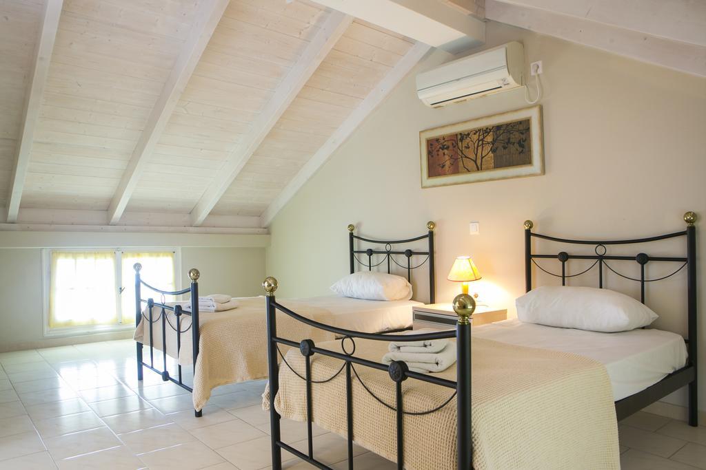 Irena Studios & Apartments Svoronata Extérieur photo