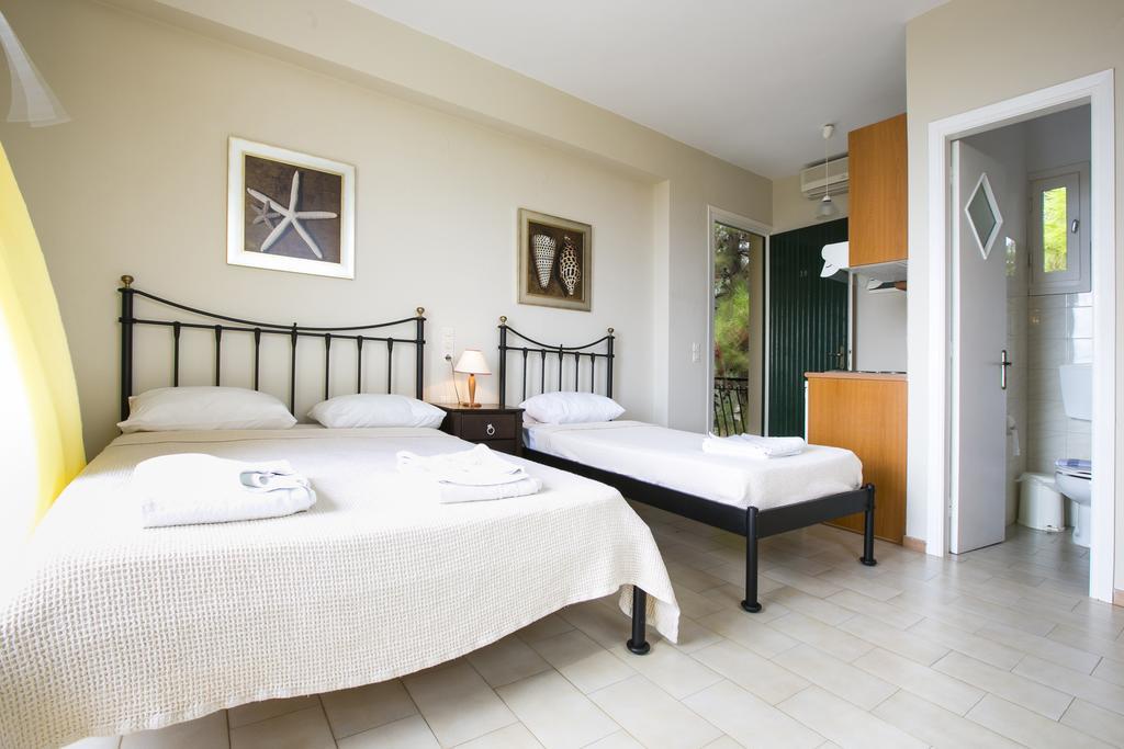 Irena Studios & Apartments Svoronata Extérieur photo