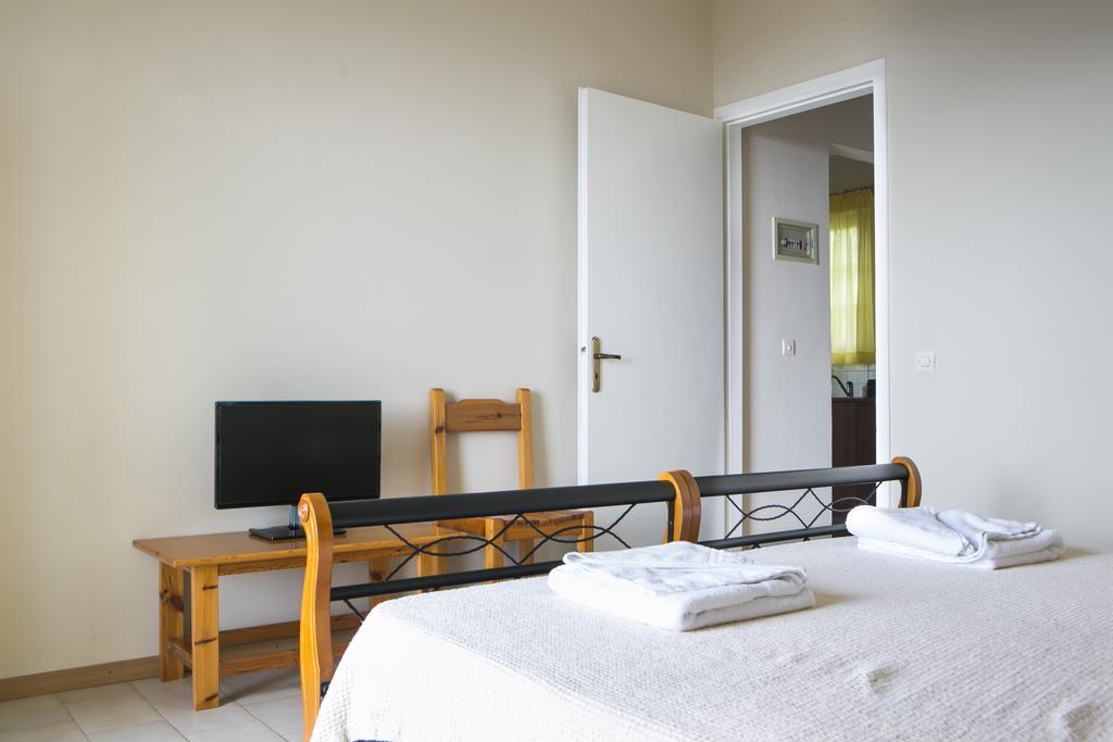 Irena Studios & Apartments Svoronata Extérieur photo